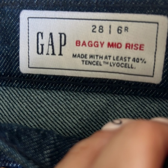 Gap Baggy Mid Rise Jeans - Picture 3 of 9